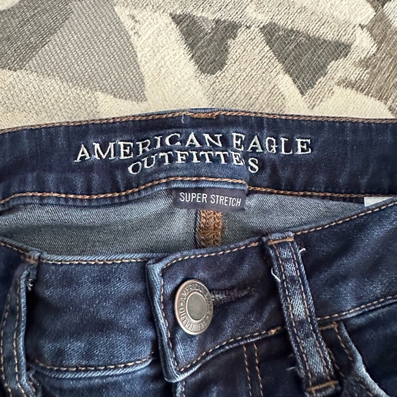 2- American Eagle distressed super stretch jeans Jegging crop size 2 - Picture 5 of 5